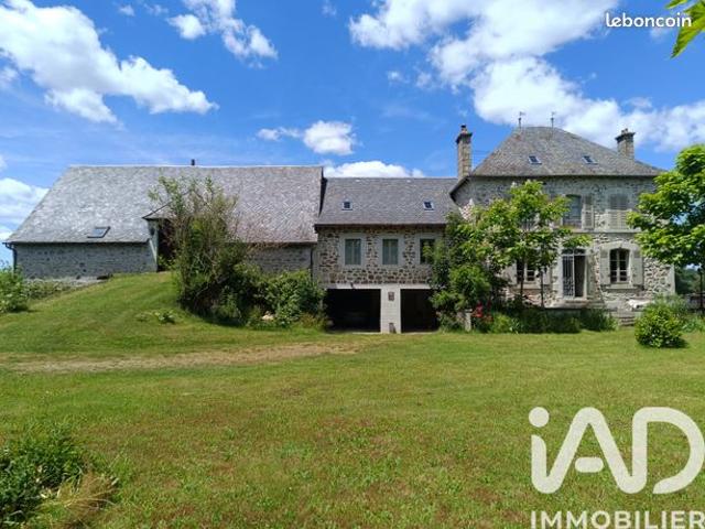 Maison vente à Mauriac, Vebret