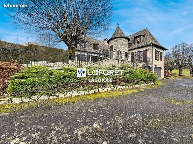 Maison vente à Aurillac, Montsalvy