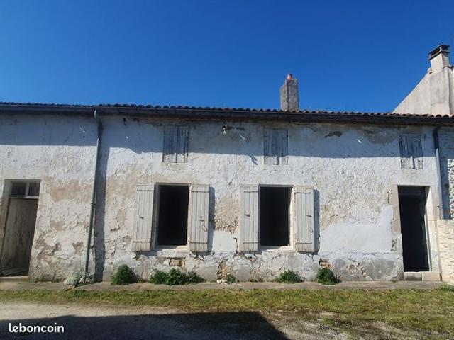 Maison vente à Saintes, Saint-romain-de-benet