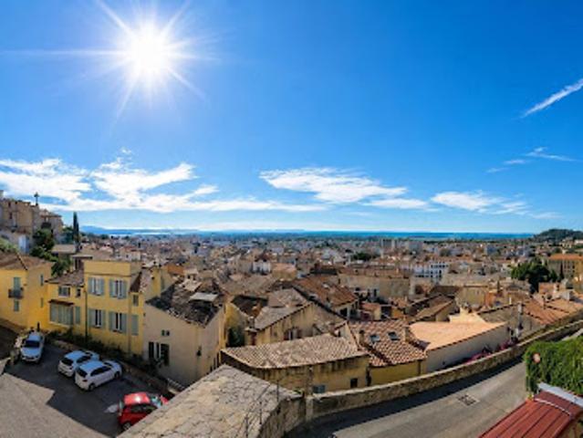 Maison vente à Arrondissement de Toulon, Hyères