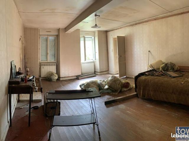 Maison vente à Saint-Jean-d'Angély, Cressé