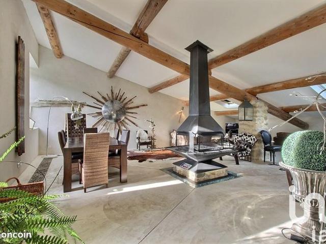 Maison vente à Carpentras, Savoillan