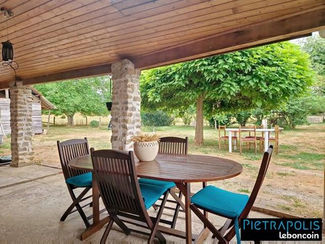 Maison vente à Vendenesse-lès-Charolles, Saône-et-Loire