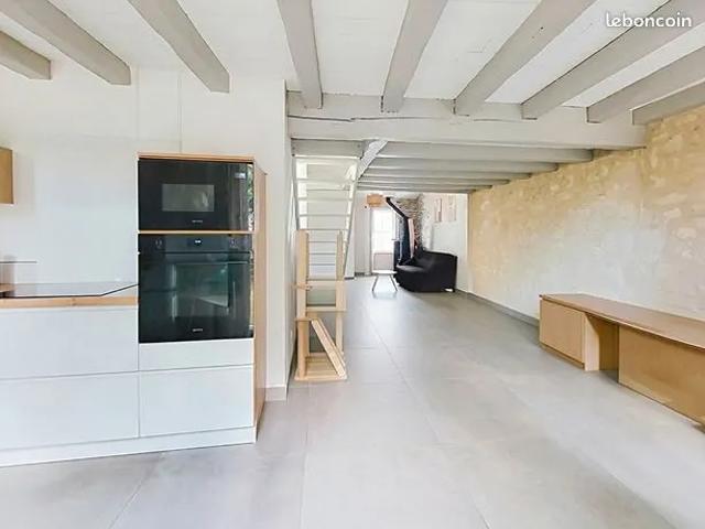 Maison location à Au Mas, Bourg