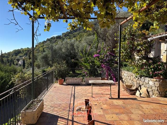 Maison vente à Grasse, Carros