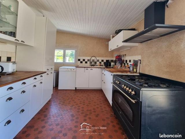 Maison vente à Parthenay, Vasles