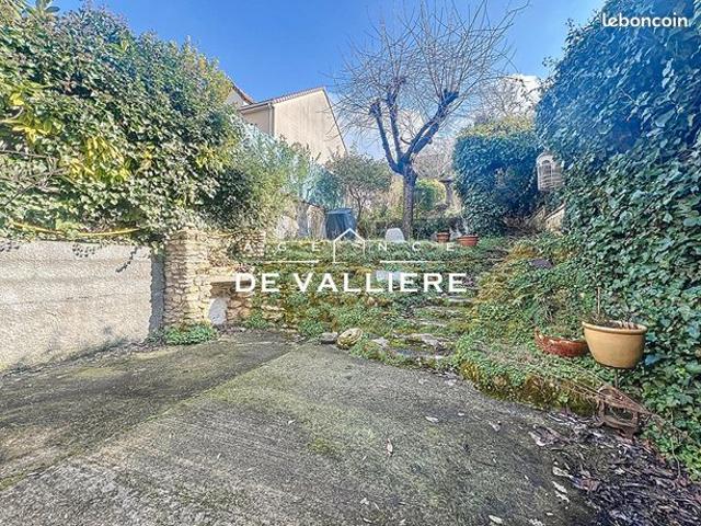Maison vente à Nanterre, Quartier du Centre