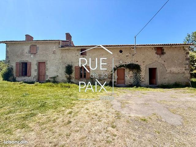 Maison vente à Bressuire, Chiché