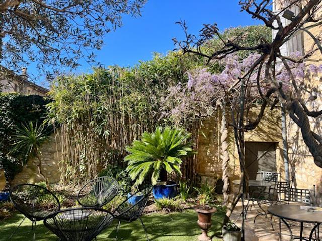 Maison vente à Nîmes, Collias