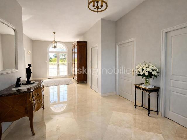 Maison vente à La Roche-sur-Yon, Montaigu