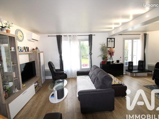 Maison vente à Melun, Guignes
