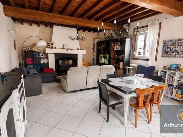 Maison vente à Compiègne, Cuts