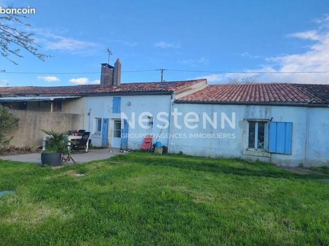 Maison vente à Fontenay-le-Comte, Damvix