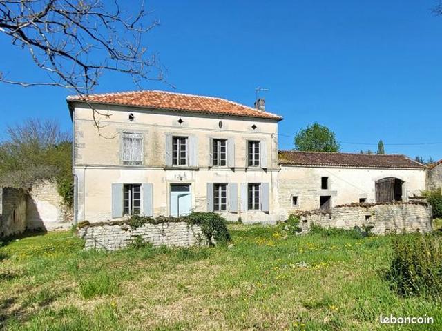 Maison vente à Cognac, Courbillac