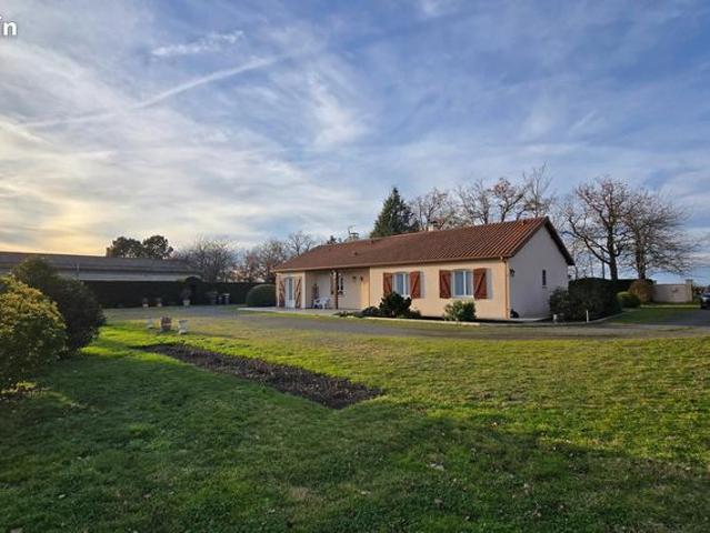 Maison vente à Montmorillon, Bourg-archambault