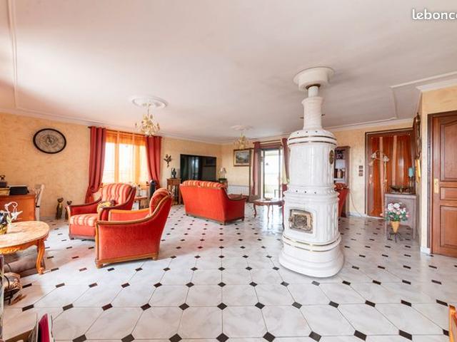 Maison vente à Fontaine-Chalendray, Charente-Maritime