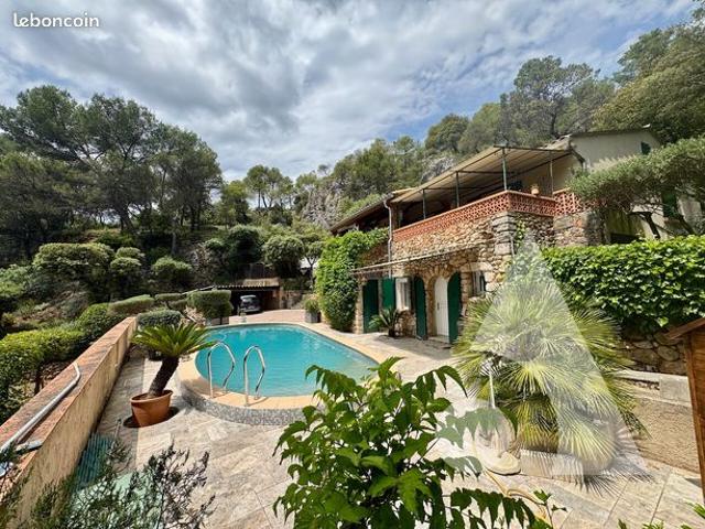 Maison vente à Brignoles, Villecroze