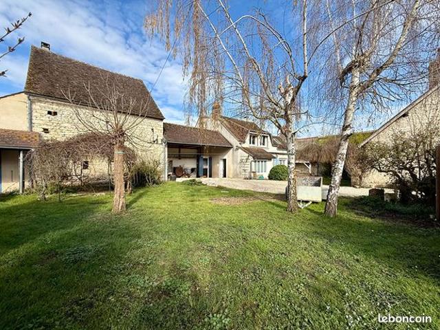 Maison vente à Auxerre, Bourgogne-Franche-Comté