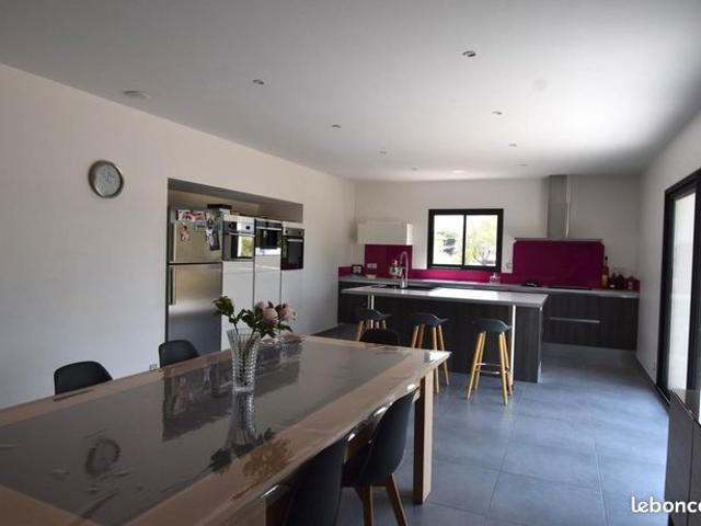 Maison vente à Castres, Blan