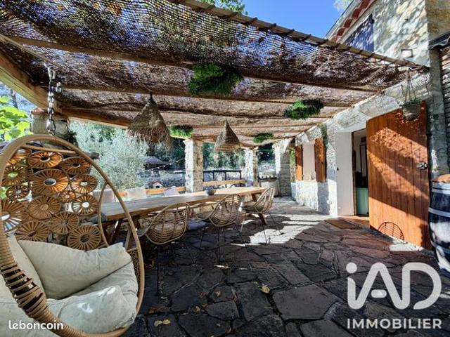 Maison vente à Arrondissement de Toulon, Solliès-toucas