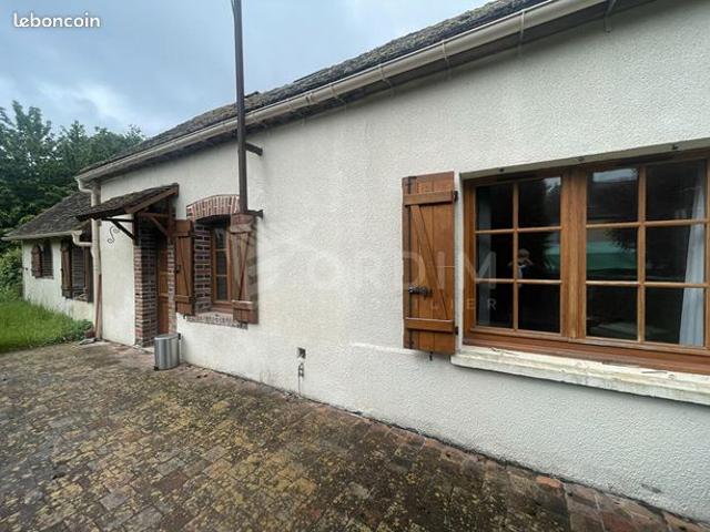 Maison vente à Auxerre, Saint-fargeau