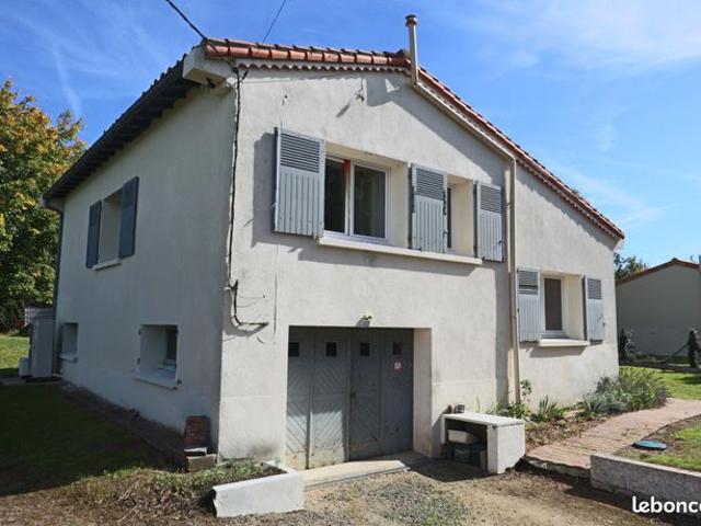 Maison vente à Confolens, Courcôme