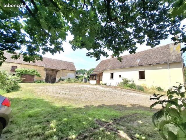 Maison vente à Confolens, Juillé