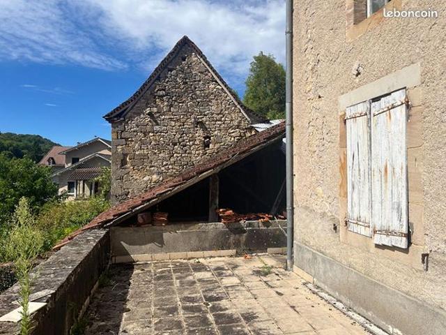 Maison vente à Figeac, Fons