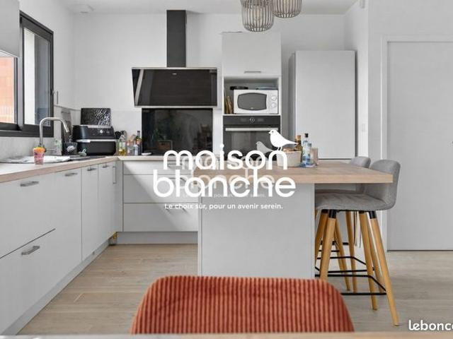 Maison vente à La Rochelle, Saint-cyr-du-doret