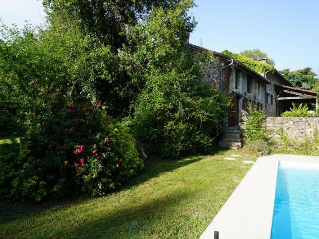 Maison vente à Nontron, Busserolles