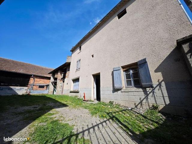 Maison vente à Thiers, Seychalles