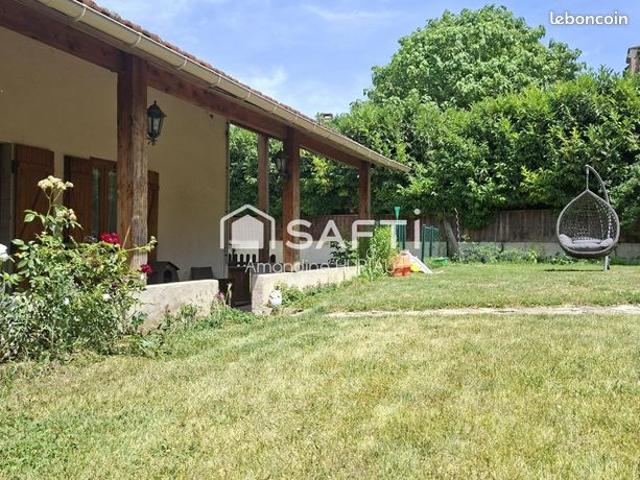 Maison vente à Riom, Vensat