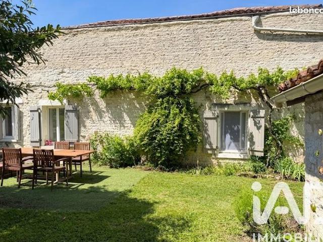 Maison vente à Confolens, Ambérac