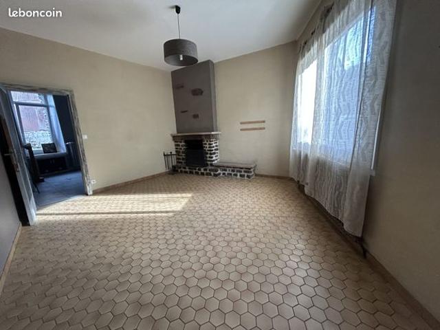 Maison vente à Vouziers, Falaise