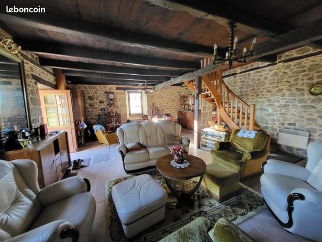 Maison vente à Largentière, Saint-privat