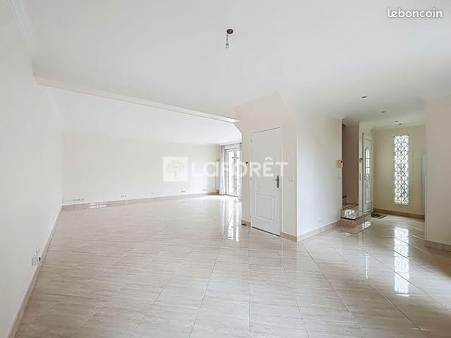 Maison vente à Carrières-sur-seine, Martinique