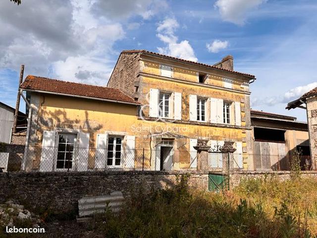 Maison vente à Champmillon, Charente