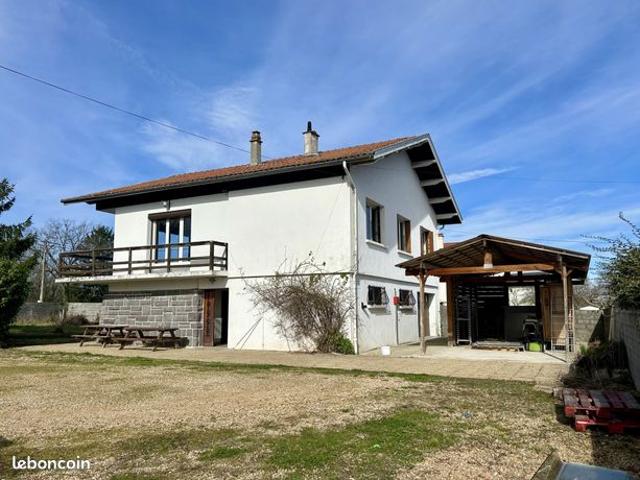 Maison vente à Thiers, Peschadoires