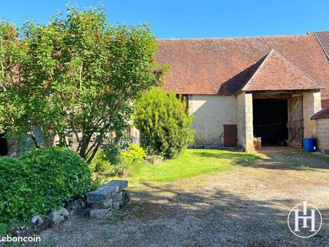 Maison vente à Saint-Amand-Montrond, Orcenais