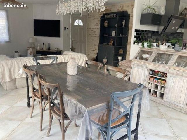 Maison vente à Fontenay-le-Comte, Sainte-gemme-la-plaine