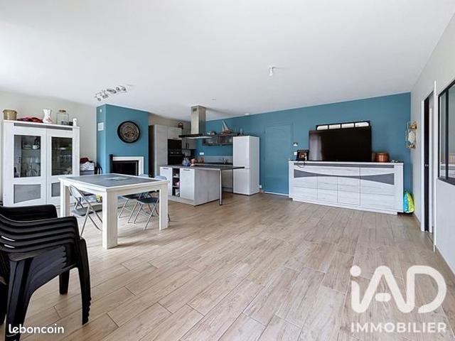 Maison vente à Saint-Germain-du-Pinel, Ille-et-Vilaine