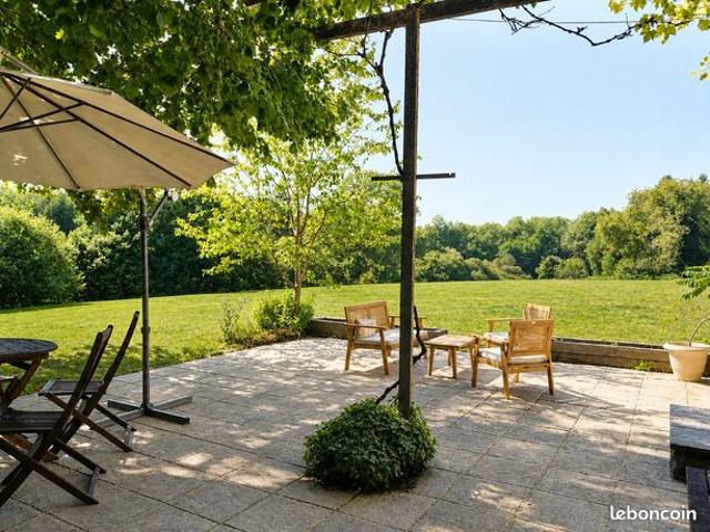 Maison vente à Nontron, Piégut-pluviers