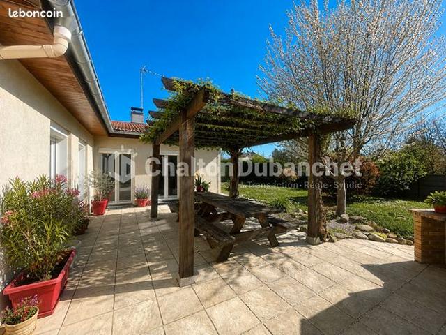 Maison vente à Montbrison, Civens