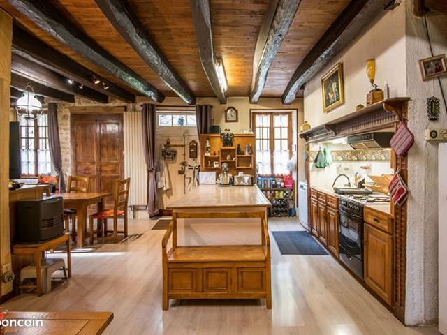 Maison vente à Figeac, Cornac