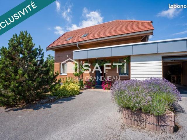Maison vente à Saint-Claude, La Chaux-du-dombief