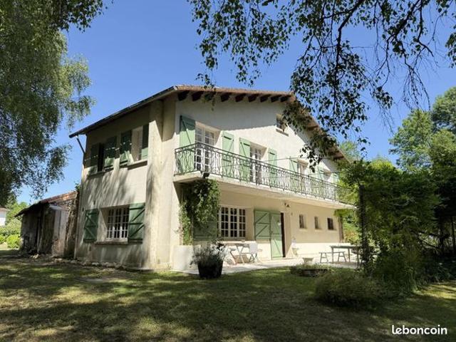 Maison vente à Confolens, Alloue