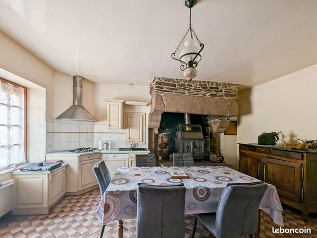Maison vente à Bazouges-la-Pérouse, Ille-et-Vilaine
