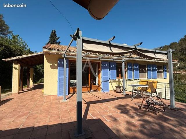 Maison vente à Arrondissement de Toulon, Belgentier