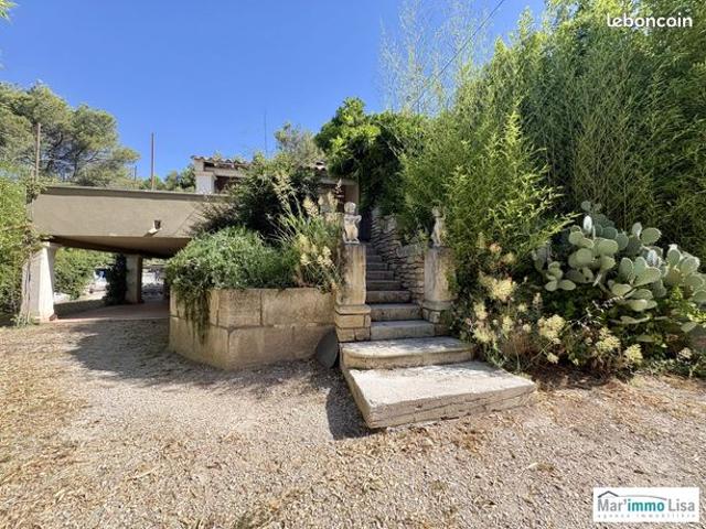 Maison vente à Apt, Cheval-blanc