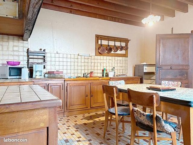 Maison vente à Laval, Le Genest-saint-isle